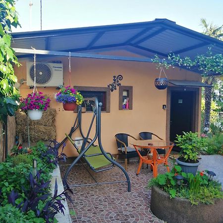 Little Garden House Vila Rijeka Exterior foto